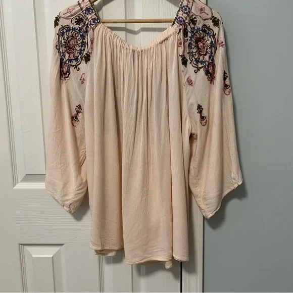 Embroidered Floral Blouse by Democracy 3XL - Picture 2 of 13